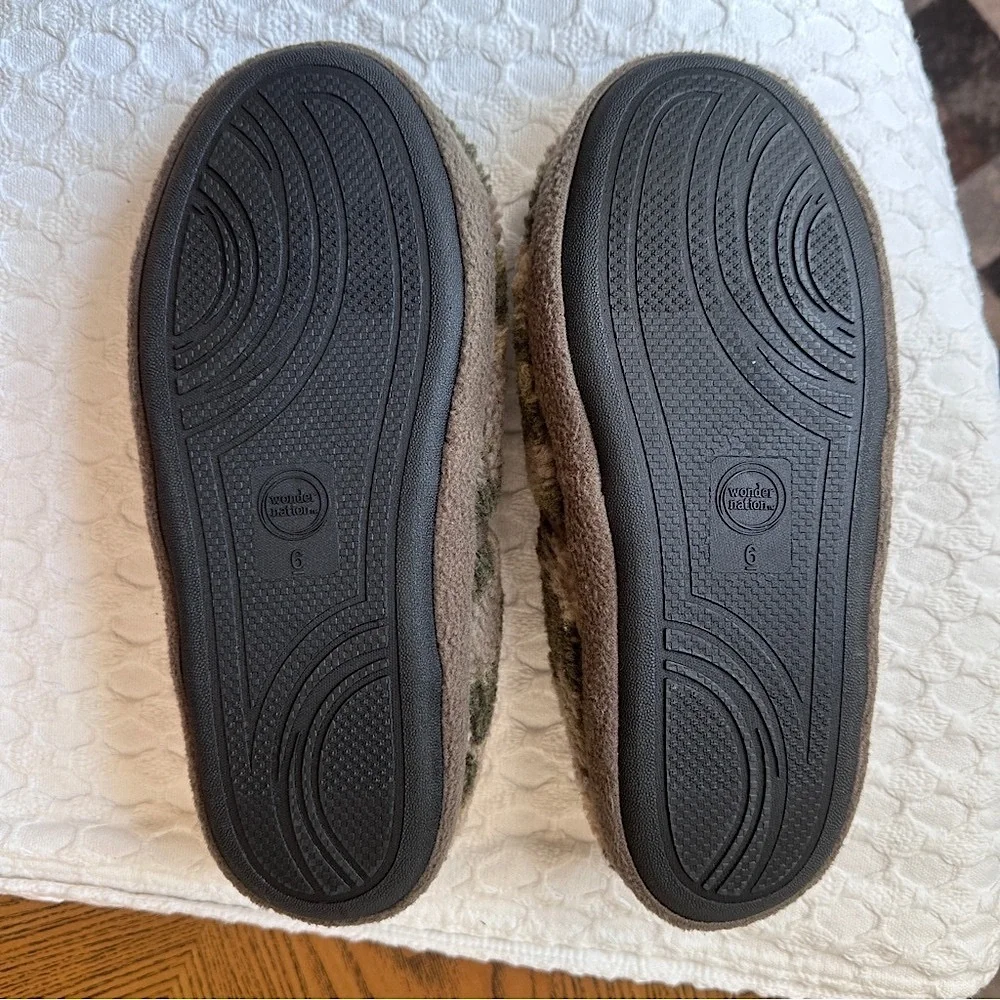 3/$20💥‎ Camouflage Fleece Slippers Kids Sz 6 Cozy Wonder Nation NWOT Loungewear